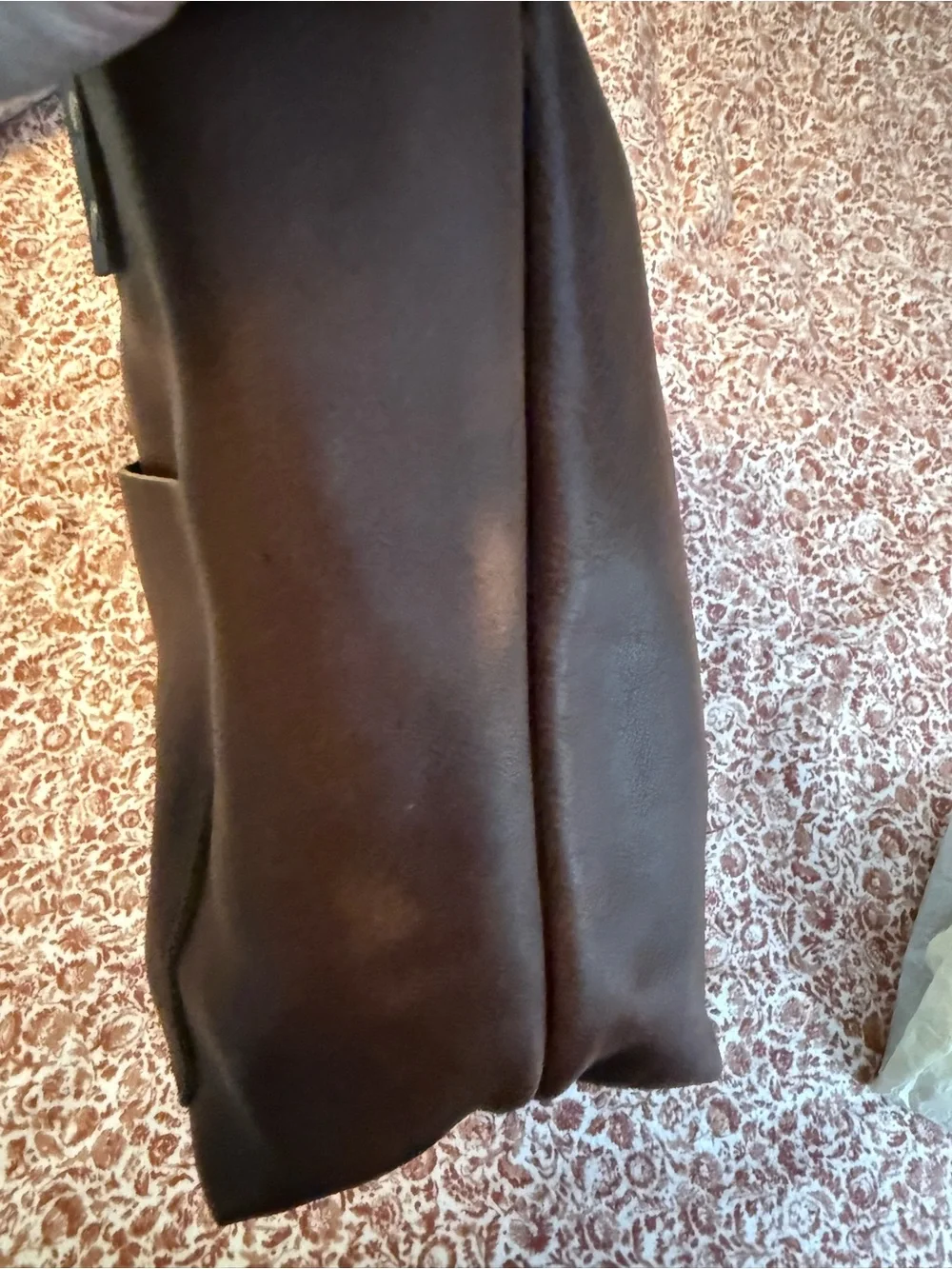 Portland Leather roomy leather
